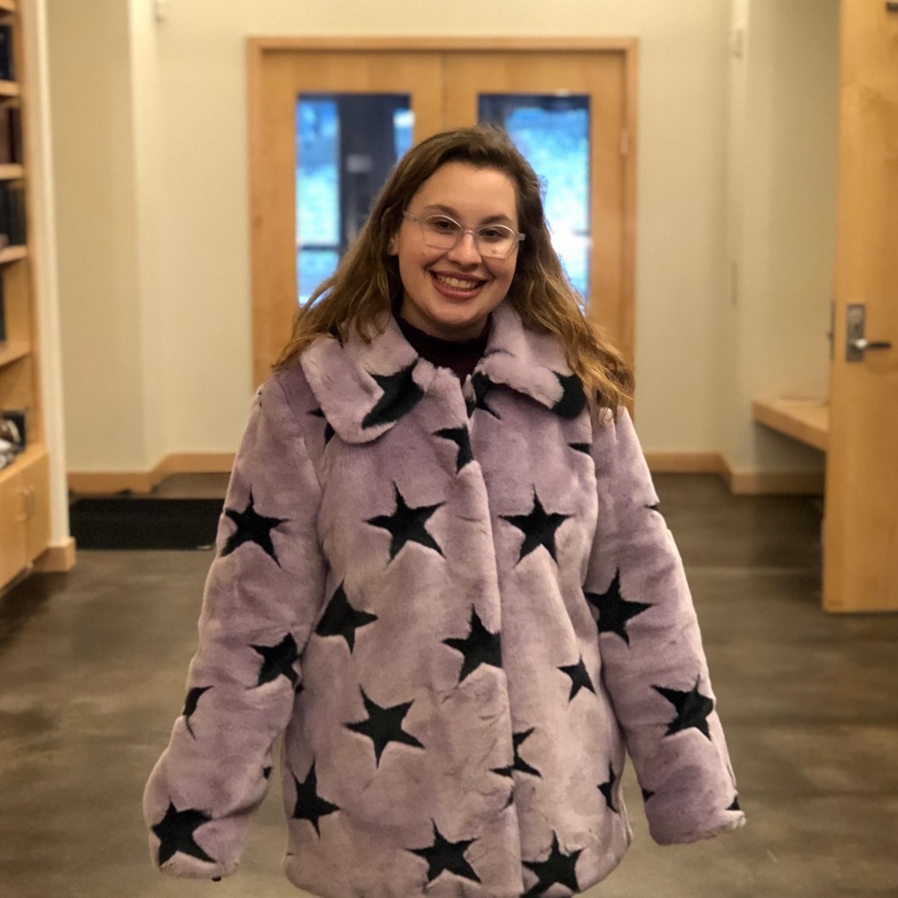 Meet your Posher, Carly